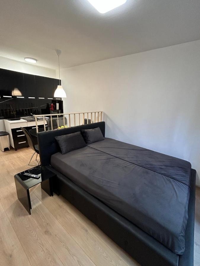 Md Studio Novi Sad Buitenkant foto